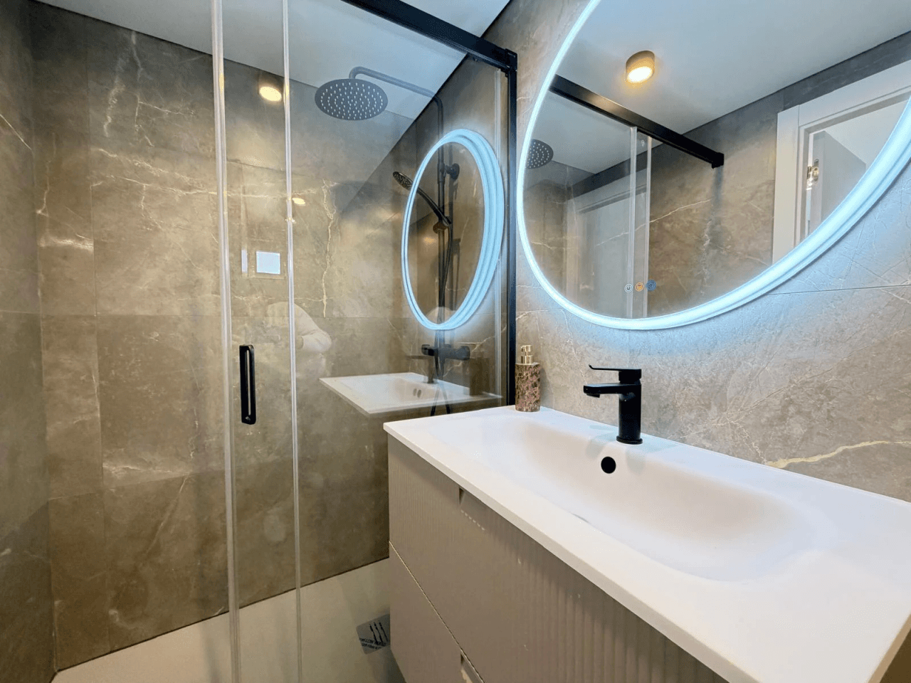 Apartamento en venta en Punta Prima, Torrevieja, 3 habitaciones.