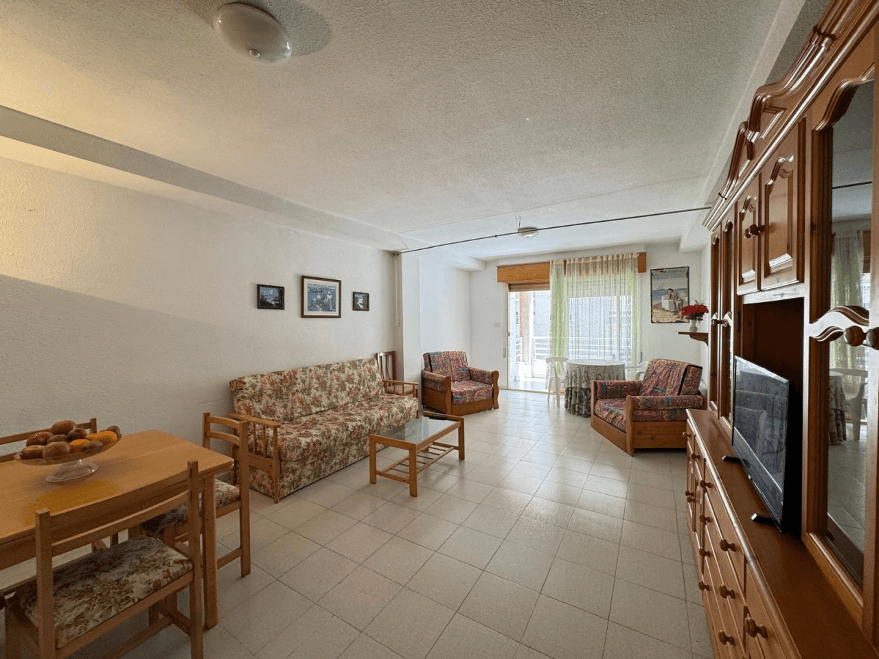 Apartamento en venta de 2 habitaciones en Playa de los Locos, Torrevieja