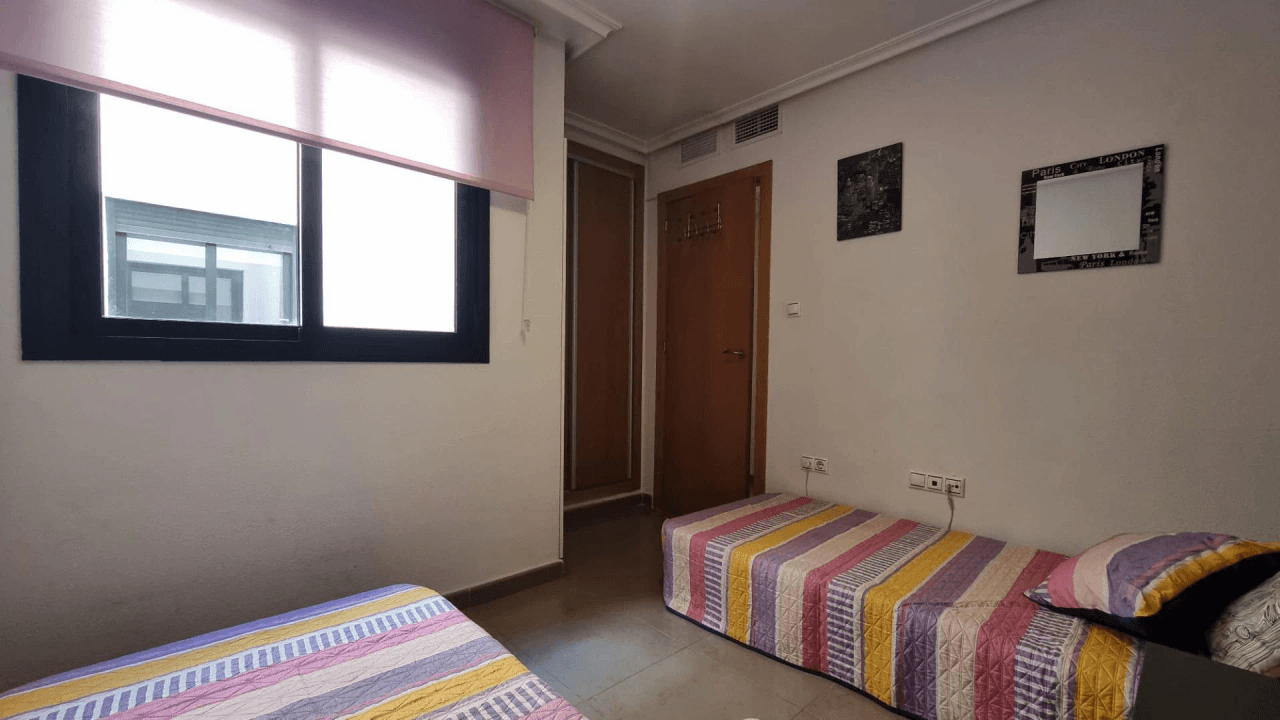 Apartamento en venta de 2 habitaciones en Torrevieja Centro