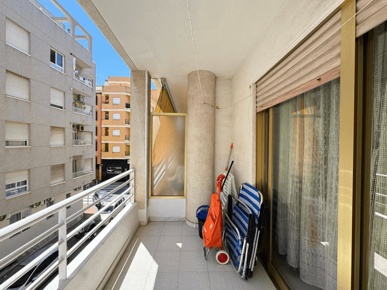 Apartamento en venta de 2 habitaciones en Playa de los Locos, Torrevieja
