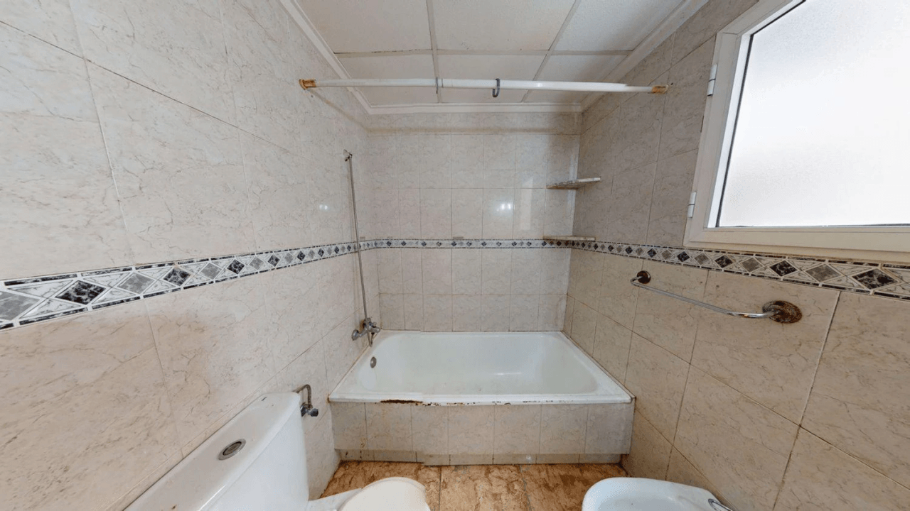 Apartamento en venta de 2 dormitorios en Torrevieja Centro