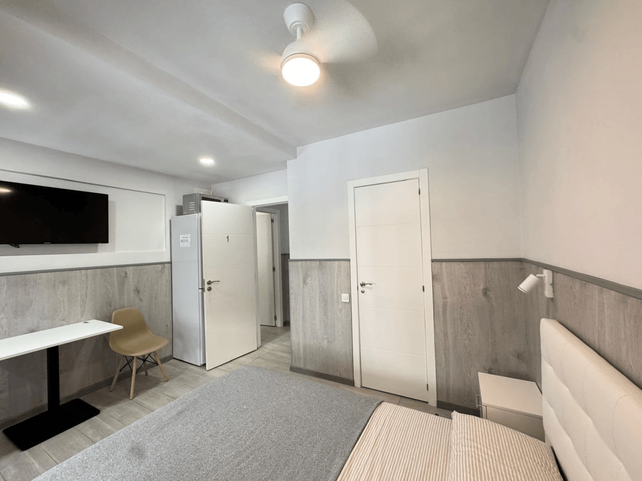 Apartamento en venta de 2 dormitorios en Playa de los Locos, Torrevieja.