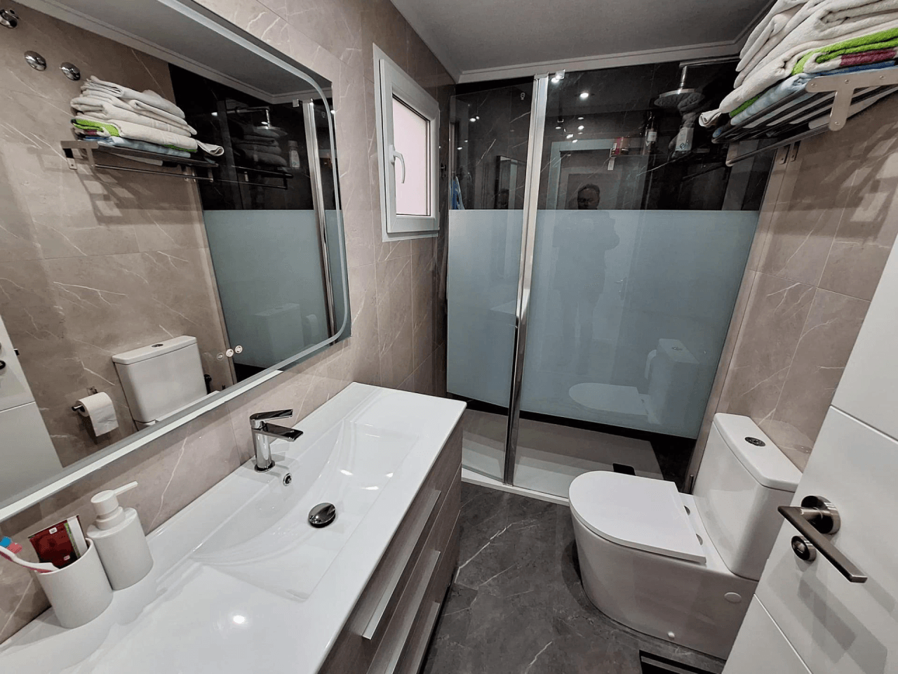 Apartamento en venta de 3 dormitorios en Playa de los Locos, Torrevieja