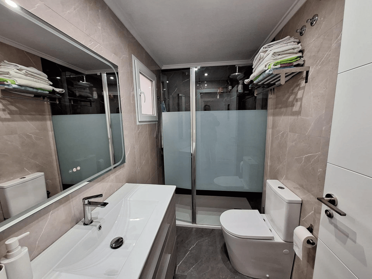 Apartamento en venta de 3 dormitorios en Playa de los Locos, Torrevieja