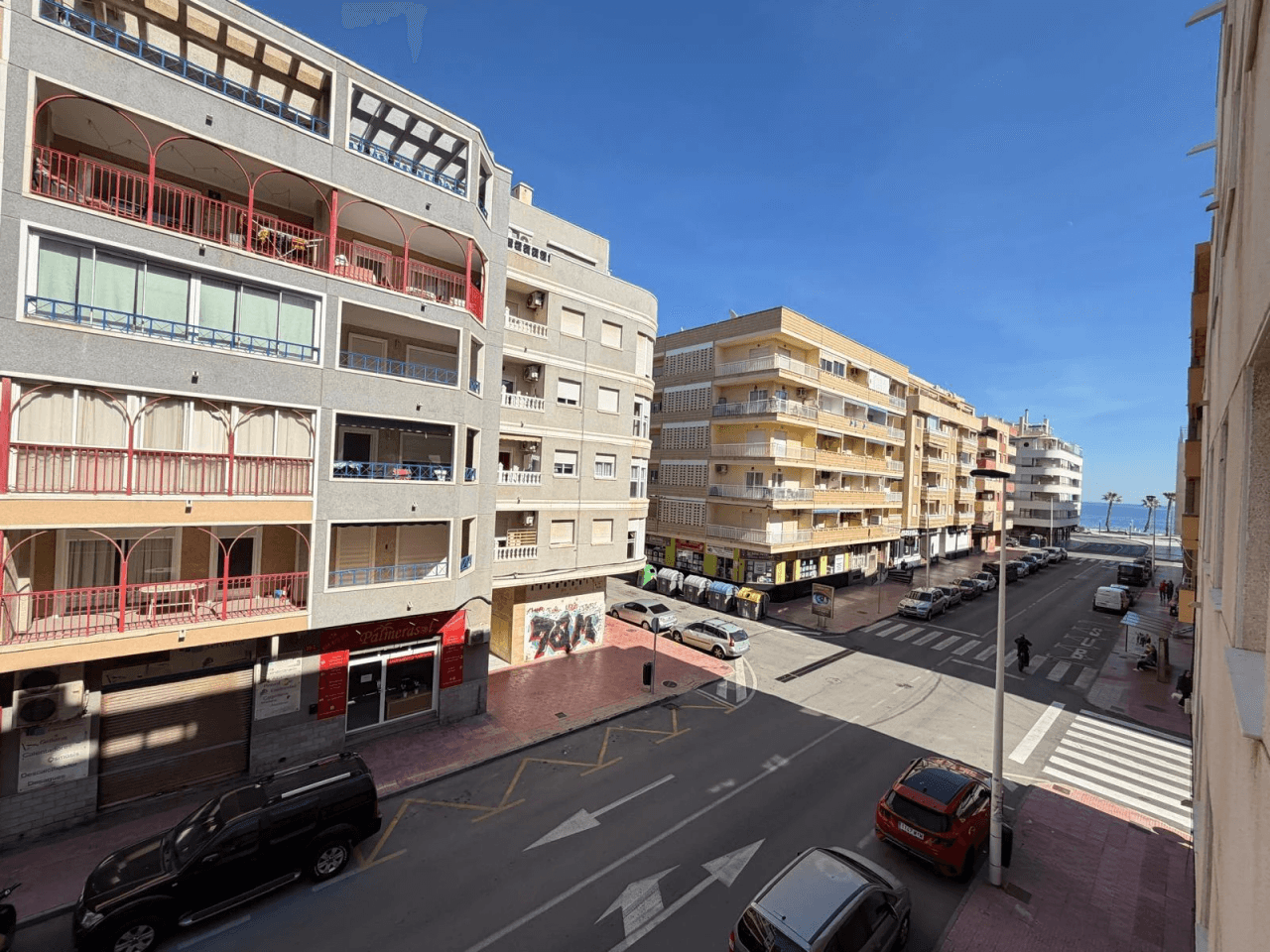 Apartamento en venta de 3 dormitorios en Playa del Cura, Torrevieja.