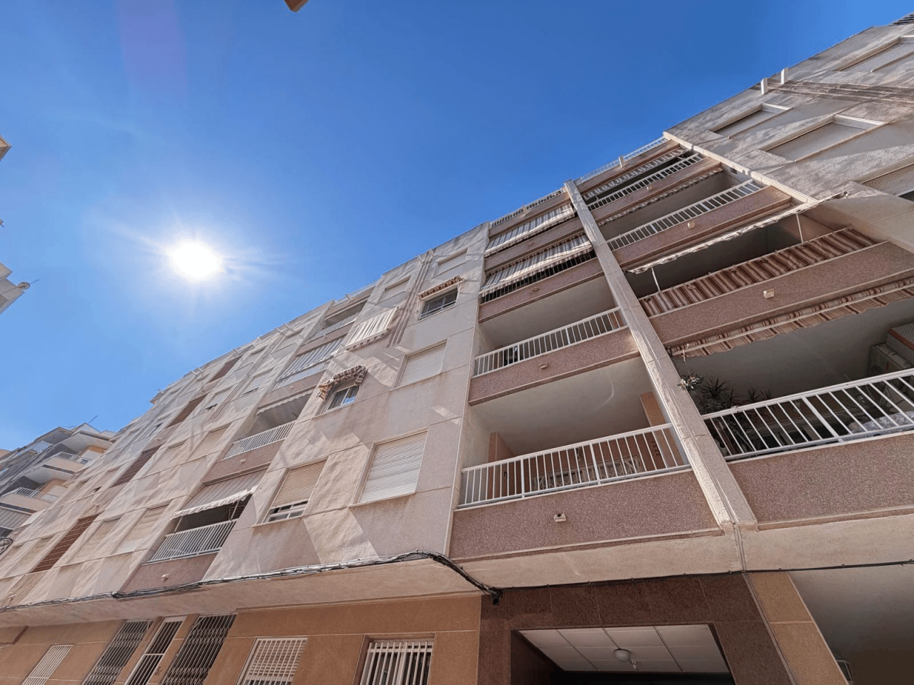 Apartamento en venta de 3 dormitorios en Playa del Cura, Torrevieja.