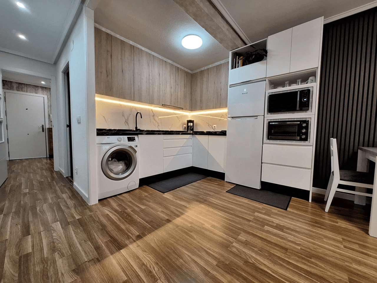 Apartamento en venta de 3 dormitorios en Playa de los Locos, Torrevieja