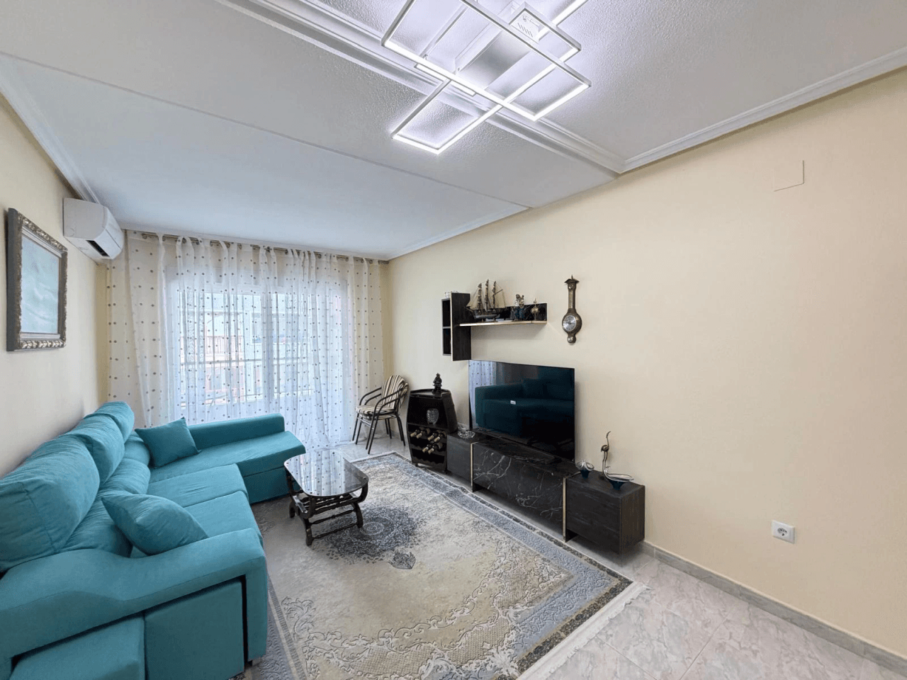 Apartamento en venta de 3 dormitorios en Playa del Cura, Torrevieja.