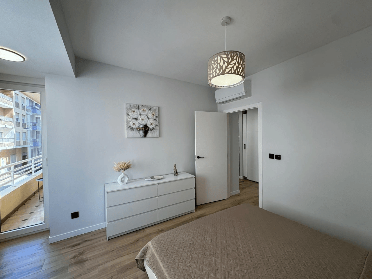 Apartamento en venta de 3 dormitorios en Playa del Cura, Torrevieja
