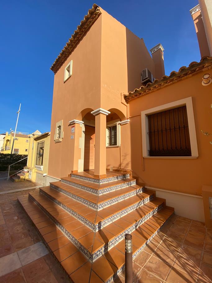 Spectaculaire maison de ville à vendre à La Finca, Algorfa